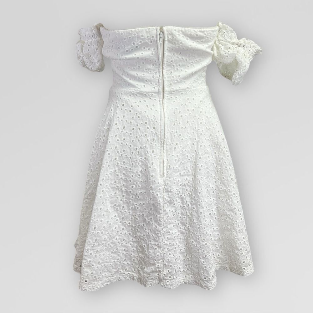 City Studio White Eyelet Off the Shoulder Milkmaid Dress, sz 3 Juniors. Lace up - Picture 3 of 16